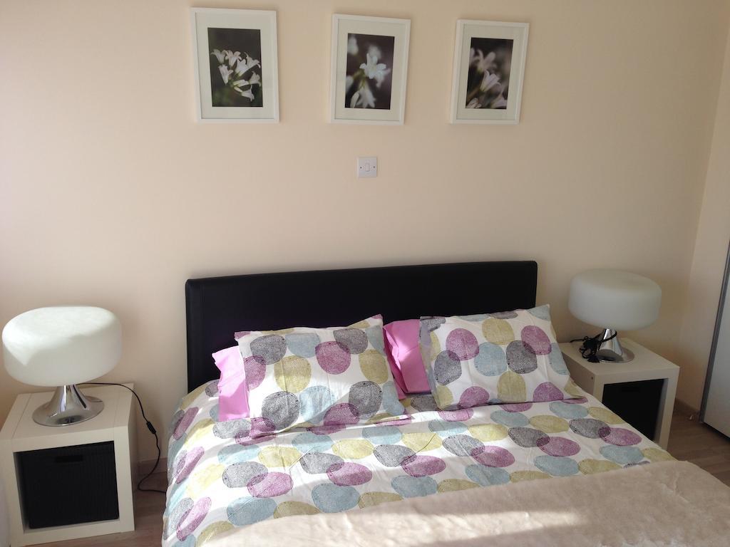 Zavos Colours Boutique Apartments Limassol Zimmer foto